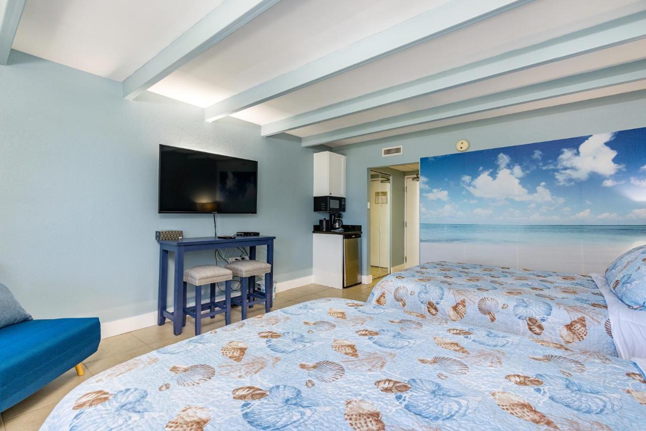Come Stay Where The Dolphins Play! Ruskin Exterior photo