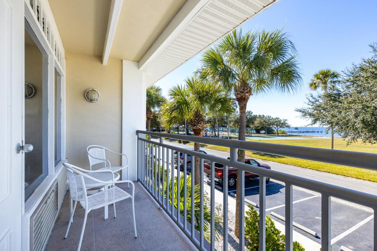 Come Stay Where The Dolphins Play! Ruskin Exterior photo